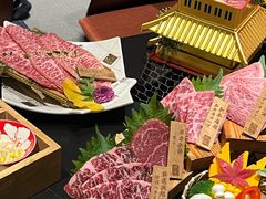 -山川小町·极番烧肉(新地假日广场店)