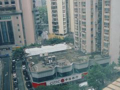 -深圳富苑皇冠假日套房酒店