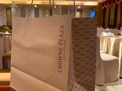 -广州中心皇冠假日酒店·百粤楼