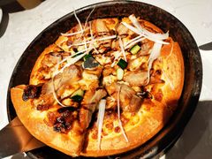 果木香风味烤鸭比萨(铁盘)-必胜客(西市场店)