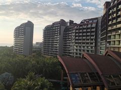 -三亚湾海居铂尔曼度假酒店