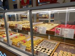 面包甜点陈列柜-清真全盛斋传统糕点(高新中大店)