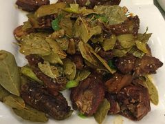 -唐师傅湘西名菜馆(武陵路店)