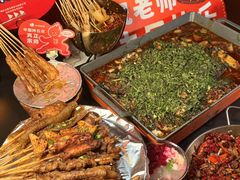 -何师烧烤Pro ·江湖川菜·小龙虾·精酿啤酒(太古里旗舰店)