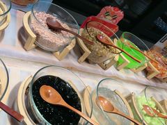 -芝小官毛肚火锅海鲜自助(苏州吴江区万宝店)
