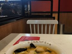 -渝是乎川渝小炒(新世界百货望京店)