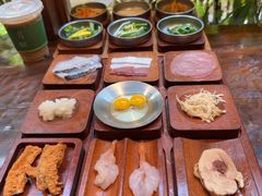 -银米·云南传统过桥米线(双廊黑金冠店)