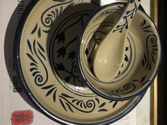 -尚尚仙·酸汤猪手·猪肚鸡火锅(华联万柳购物中心店)