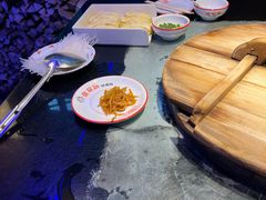 -鱼窝棚柴火铁锅炖(富山屯店)