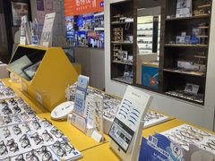 -诺柯视眼镜-蔡司依视路官方工厂店(淞南一店)