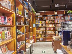 -新华书店(永安路店)