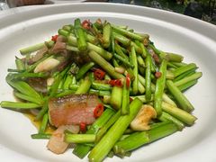 -湖南人家湘菜馆(镇江路店)