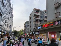-官亭路小吃一条巷
