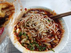 -老鼓楼麻辣烫夹馍