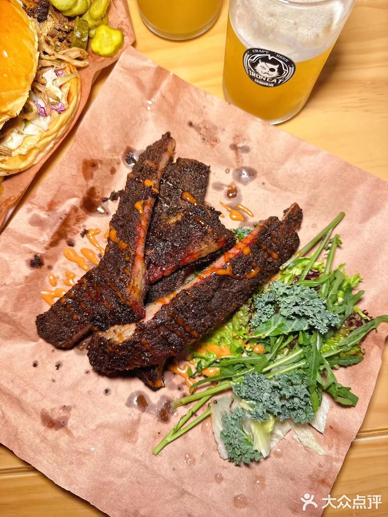 找到了！！以后下班就去他家吃肉喝酒了