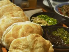 泡泡油饼-关中道陕味艺术餐厅(西岳庙店)