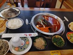 -沸炉重庆老火锅(军事博物馆店)