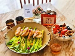 低温嫩鸡胸芦笋亚洲风味沙拉-The Rug Cafe(王府中环店)