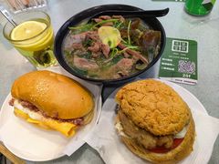 招牌咸牛肉芝士猪仔包-华嫂冰室(尖沙咀店)