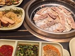 -梨花自助烤肉(西三旗万象汇黑金店)