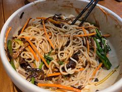 -云海肴·汽锅鸡·云南代表菜(天山百盛优客店)