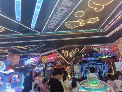 -卡通尼乐园(印象汇店)