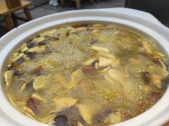 野生菌炖土鸡-滇铺子·云南特色菜·第九届野生菌美食节(东风东路c86店)