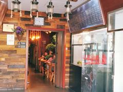 门面-万记麻辣烫国展总店