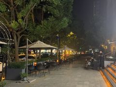 -麦凯伦烧烤·精酿超级工厂店(金桥总店)