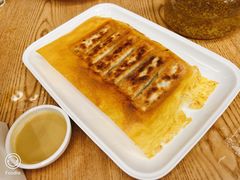 -品海楼·大连海胆锅贴馆(东港店)