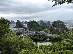 -叠彩山景区