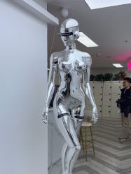 -米娜护肤造型
