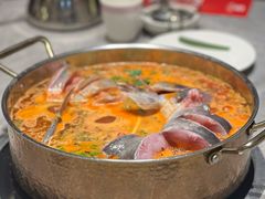 -野山舂·贵州现舂酸汤牛肉(民生路店)
