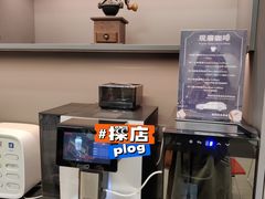 -深圳锦龙奥迪4S店(前海店)