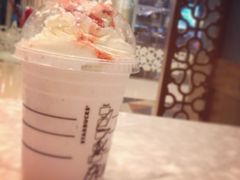 草莓曲奇星冰乐-星巴克臻选(上海中环广场2F店)