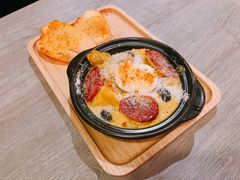 椰香葡国鸡配蒜蓉包-亚苏尔 澳门菜(元朗店)