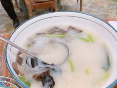 -清真·玛丽亚新疆菜主题餐厅(浙江中路店)