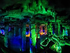 -泰安地下龙宫景区