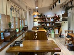 -猫爷的腔调·黔小馆(交大医学住宅区店)