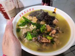 -文山荷鲜居(翠湖店)