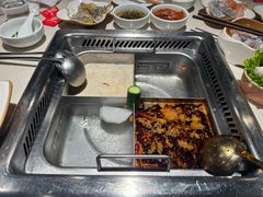 -海底捞火锅鲜切牛肉主题店(长寿路店)
