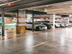 -百联中环购物广场-停车场