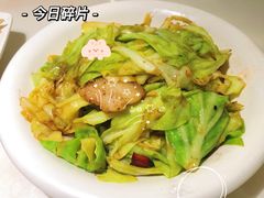手撕包菜-刘胖子家常菜·蹄花焖藕(兴业店)