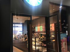 门面-星巴克(杭州湖滨银泰E区店)