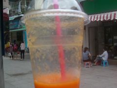 芒果木瓜冰&nbsp;喝了大半才想起来拍&nbsp;惭愧-马拉桑果汁(龙头路总店)