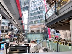 -泡泡玛特POPMART(侨福芳草地店)