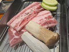 -蚂蚁洞·烤肉大营地(上海静安大悦城店)