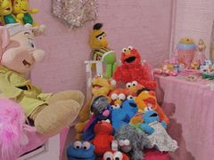 -席娜卡琳火车铁道夜市