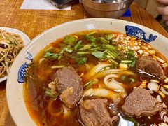 牛肉刀削面-侯哥面馆(瑞景店)