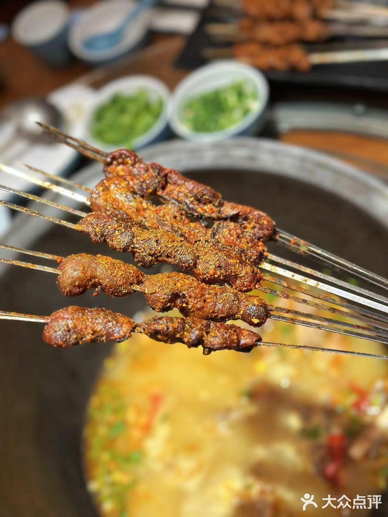 羊瑞堂的铁锅炖羊肉也太香啦！！！